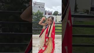 Radha kaise na jale ♥️🙏🙏🙏🙏 youtubeshorts ♥️🙏dance [upl. by Dewar]