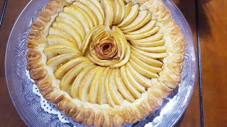 طرطة التفاح🍎محشية بنتها بنة😋 Tarte aux pommes farciefacile et délicieuse🤤 [upl. by Ayardna]