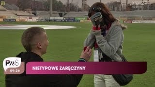 Oświadczyny na stadionie Górnika Zabrze [upl. by Tica580]