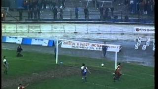 19811017 Bristol Rovers vs Swindon Town [upl. by Yrrac896]