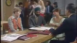 Mind your language season 1 episode 17 [upl. by Notla]