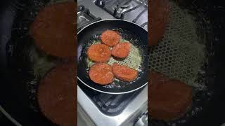 Cocina  Plátano frito con Salami cocina viralvideo resetas [upl. by Odnarb]