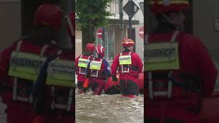 🌧️⚠️ De overstromingssituatie in ZuidDuitsland blijft gespannen overstroming duitsland hoogwater [upl. by Greenstein]