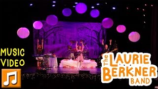 quotRocketship Runquot by The Laurie Berkner Band LIVE in Tarrytown [upl. by Bettine]