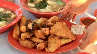 Malaysia Food  Puchong Yong Tau Foo 蒲种酿豆腐 [upl. by Milstone618]