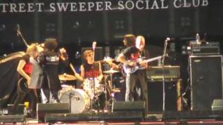 Street Sweeper Social Club live  Molson Ampitheatre Toronto ON quotPromenadequot [upl. by Shifrah]