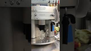 infuser stuck  delonghi magnifica  3282 test [upl. by Ultima823]