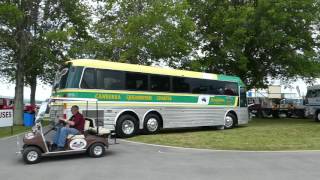 A 1989 Eagle Model 20 Coach moving into position at Yarra Glen Racecourse [upl. by Weiser]