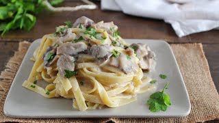 FETTUCCINE ALLA CREMA DI PARMIGIANO E FUNGHI Creamy mushroom pasta [upl. by Nali]