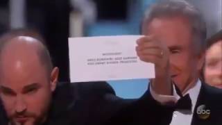 ERROR EN LOS PREMIO OSCARS 2017 Blooper Fail The Oscars subtitulado en Español [upl. by Sabra]