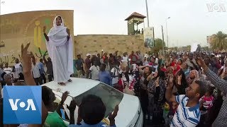 Female Activist Symbol of Sudan’s Uprising [upl. by Naoma]