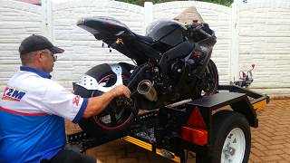 Superbike Tyre Tie Down  How it works [upl. by Tatianas]