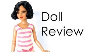 Doll Collection Review Tonner Doll  Essential Lizette  Wigged Out Too  The Red Gumball [upl. by Aerdnwahs]