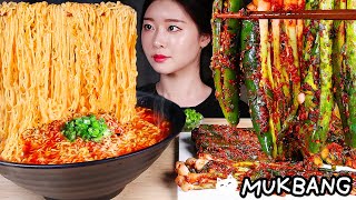 열라면 3봉지 🌶 고추김치 파김치 오이소박이 🇰🇷먹방  SPICY RAMYUN X3 amp SPICY CHILI amp GREEN ONION amp CUCUMER KIMCHI MUKBANG [upl. by Henghold]