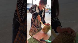 The worlds smelliest fruit Durian fruit cutting skill [upl. by Enyrehtak]