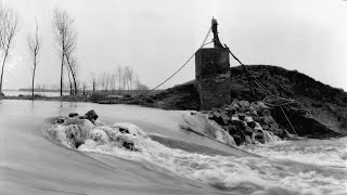 VROEGER  WATERSNOODRAMP DORDRECHT 1953 [upl. by Ailecra154]