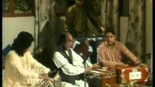 Mehdi Hassan sings and Ahmad Faraz reads Ranjish hi sahi [upl. by Cyd]