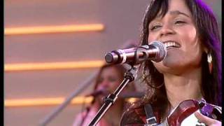 Julieta Venegas  Me Voy  Live  En Vivo [upl. by Mini327]