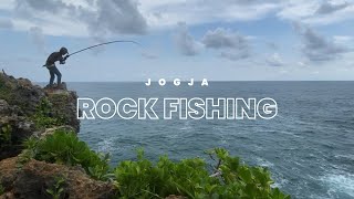 MANCING TEBINGAN GUNUNGKIDUL JOGJA ROCK FISHING [upl. by Fan827]