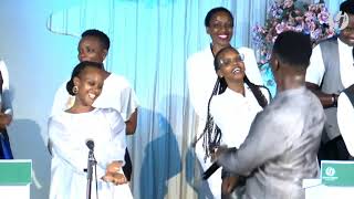 Gospel AmapianoSerge Rugamba  Ndazi ko yankijije My Reedemer lives Nzajya ngusingiza Yesu [upl. by Eletnahc]