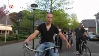 De Keet  6 Op de fiets achter de trekker [upl. by Leesen]