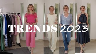 Fashion Trends 2023 Street Style Outfits Farben Taschen Denim Silber Transparente Stoffe Tipps Mode [upl. by Santana494]