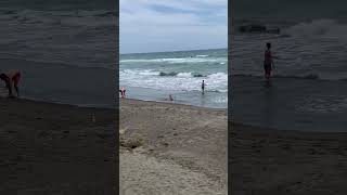 Pescia Romana VTPanoramica della spiaggia in una giornata ventosa e nuvolosa 23062024 [upl. by Ettezyl]