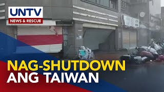 Taiwan naglockdown na dahil sa pagtama ng bagyong KongRey [upl. by Eigroeg]