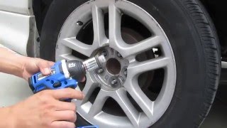 Kobalt 24V Brushless 38quot Impact Wrench vs others Lug nuts removal with impact drivers [upl. by Robbert]