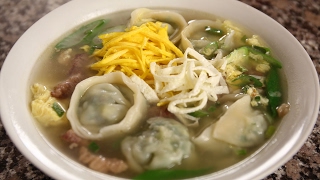 Dumpling soup Manduguk 만두국 [upl. by Hassadah]