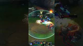 DRAVEN 1V3 in EUW Grandmasters leagueoflegends draven leaguetiktok riotgames outplay eowide [upl. by Tippets586]