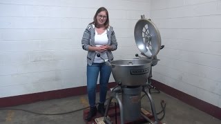 Hobart Model VCM40 40 Quart Vertical Bowl Chopper Demonstration [upl. by Mackie]