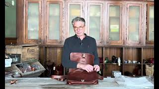 Floto Firenze Leather Messenger Bag Tour [upl. by Chevy609]