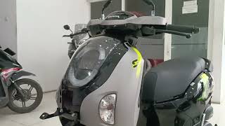 Review New Scoopy Warna Silver Sporty Tampilan Baru Lebih Segerrr [upl. by Hbaruas27]