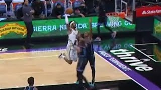 Willie CauleySteins monster onehanded dunk over Buddy Hield [upl. by Shieh]