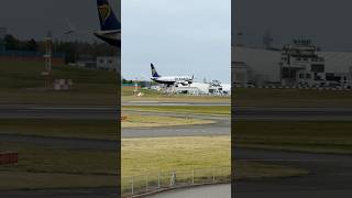 AHHH RYANAIR BUTTER 🧈 landing planesspotting plane shorts [upl. by Glaab]