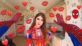 CRAZY GIRL WILL NOT LEAVE SPIDERMAN ALONE Love Parkour POV jumphistory [upl. by Sigismond]