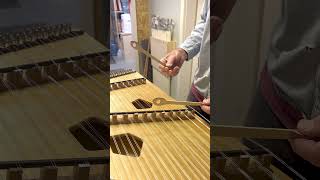 Basic hammer grip for playing hammered dulcimer  Songbird Dulcimers [upl. by Raphael]