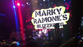 Marky Ramone  Teenage Lobotomy  Commando  en vivo [upl. by Annie941]