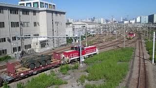 東京貨物ターミナル DD20033 自衛隊 機材輸送 陸上自衛隊 96式 装輪装甲車 到着 宇タ→東タ コキ73 コンテナ18番線へ 入換 愛知機関区 20241014 [upl. by Senn]