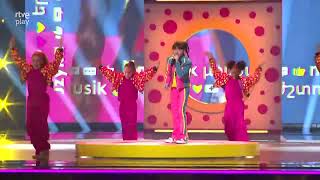 Chloe DelaRosa 🇪🇦 JESC 2024  Como La Lola 33second video of the second rehearsal 13112024 [upl. by Senn]