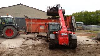 chargement de fumier avec manitou MLT 634 LSU TURBO [upl. by Lissak]