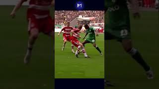 O GOL do SÉCULO  GOLAÇO do GRAFITE vs BAYERN MUNICH [upl. by Uhile]