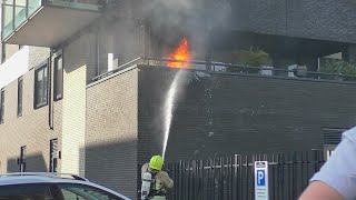 Brand op balkon in appartementencomplex quotDe Tourmalijn 2quot Ridderkerk  Brandweer met spoed onderweg [upl. by Eli]