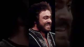 Luciano Pavarotti Mesmerizes with his Powerful Rendition of Nessun Dorma VINCERO classicalmusic [upl. by La]