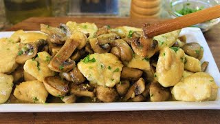 SALVACENA POLLO E FUNGHI 18 MINUTI UNA PADELLA ricetta pollo e funghi pollo ai funghi salva cena [upl. by Sillek672]