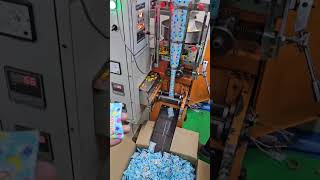 How Does This Machine Pack 1000 Candy Pouches Per Hour [upl. by Naujed]