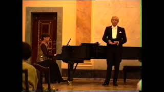 Andrzej Hiolski  baryton Helena Christenko  fortepian arie Gluck Mozart Wagner Verdi Thomas [upl. by Kinghorn497]