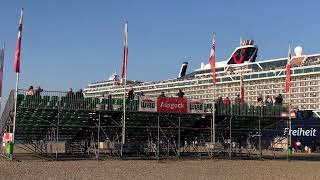 Mein Schiff 7Warnemünde GermanyExit20092024Port Party [upl. by Haskins422]