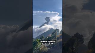 Subiendo volcán de Guatemala 🇬🇹 en 4x4 guatemala guate paulinog volcan acatenango [upl. by Madda]